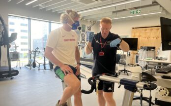 Piran Phillips is preparing himself for the vo2 max test.
