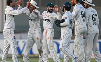 Pakistan players celebrating after a wicket