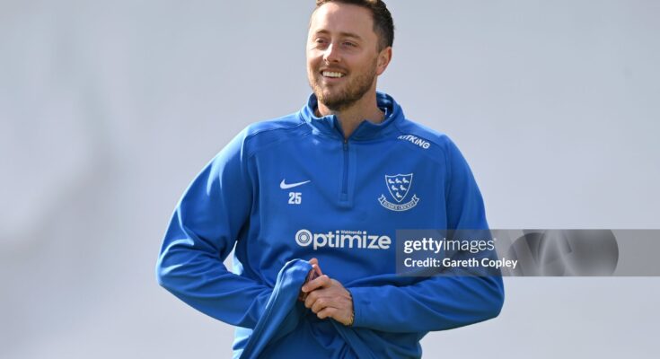 BIRMINGHAM, ENGLAND - APRIL 04: Ollie Robinson of Sussex warms up ahead of the Rothesay County Championship match between Warwickshire and Sussex at Edgbaston on April 04, 2025 in Birmingham, England. (Photo by Gareth Copley/Getty Images)