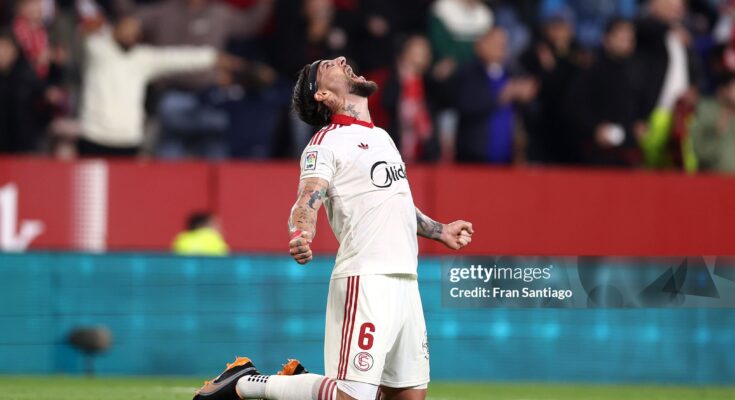 SEVILLE, SPAIN - APRIL 11: Nemanja Gudelj of Sevilla FC celebrates victory following the LaLiga EA Sports match between Sevilla FC and Atletico de Madrid at Estadio Ramon Sanchez Pizjuan on April 11, 2026 in Seville, Spain. (Photo by Fran Santiago/Getty Images)